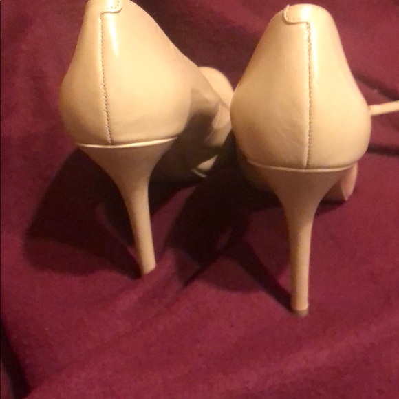 Pumps - Picture 5 of 5